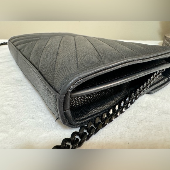 🩷SOLD🩷 GRAINED CASSANDRE CHAIN BAG - Picture 6 of 15